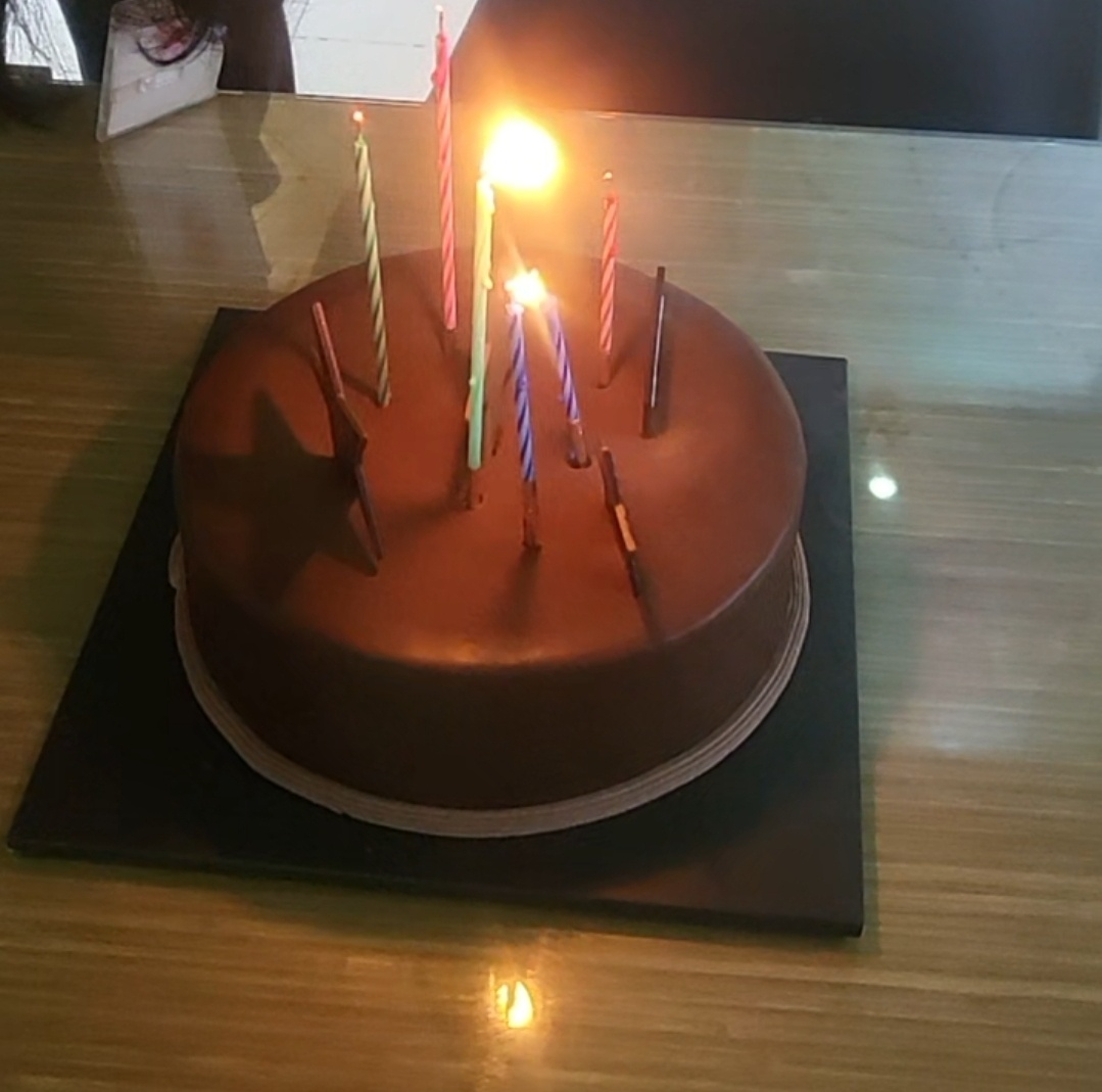 7/12 튼튼이치과 김선생님 미리 생파♥ 관련 사진