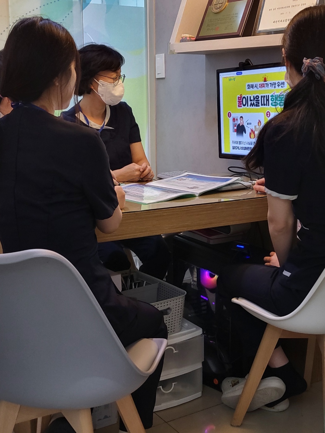 튼튼이치과 내부세미나  관련 사진